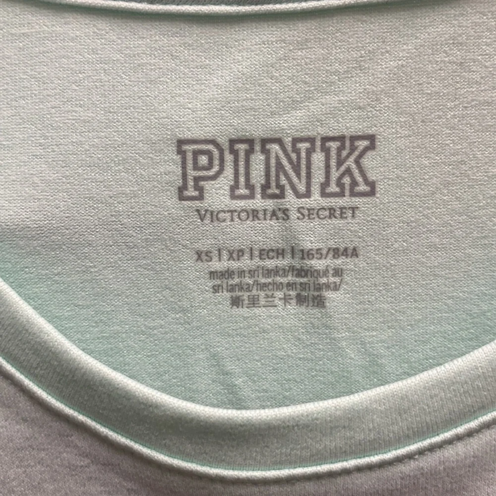 Teal work out tank. - Picture 2 of 3